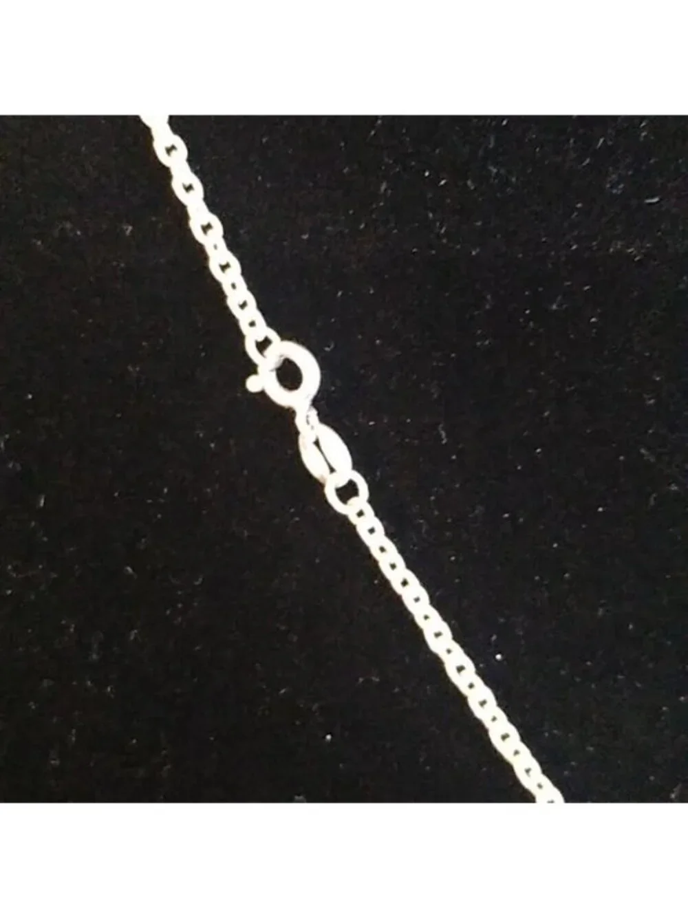 Vintage JCM Jacmel Mauritius Girl Praying Oval pendant 925 Sterling